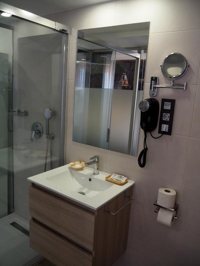 Hostal Don Suero De Quinones Hospital de Órbigo Exteriör bild