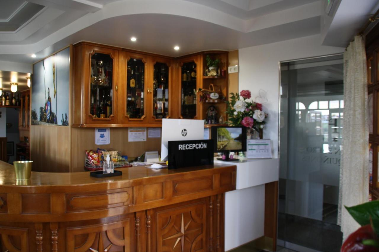 Hostal Don Suero De Quinones Hospital de Órbigo Exteriör bild